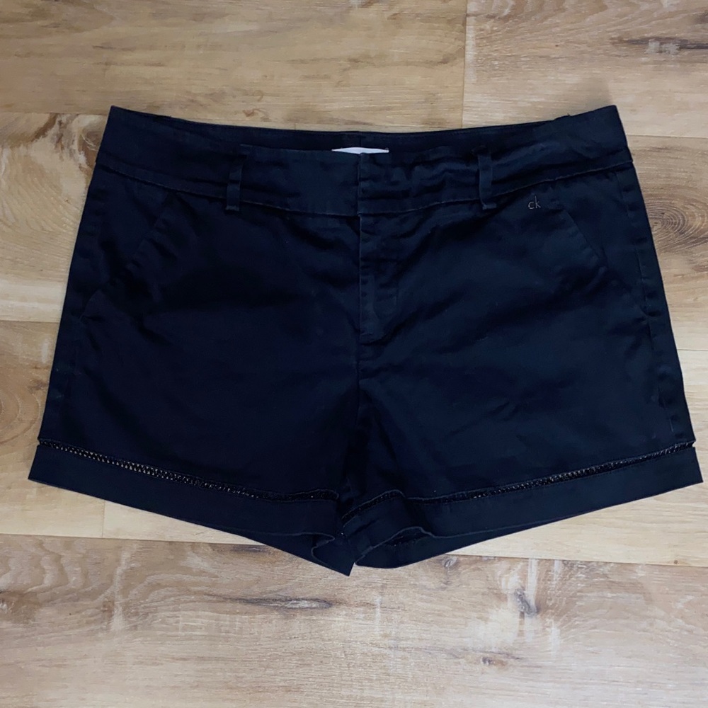 Calvin Klein Shorts w Cutout Design